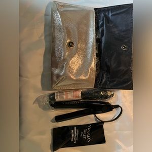 VICTORIA SECRET flat iron in a case